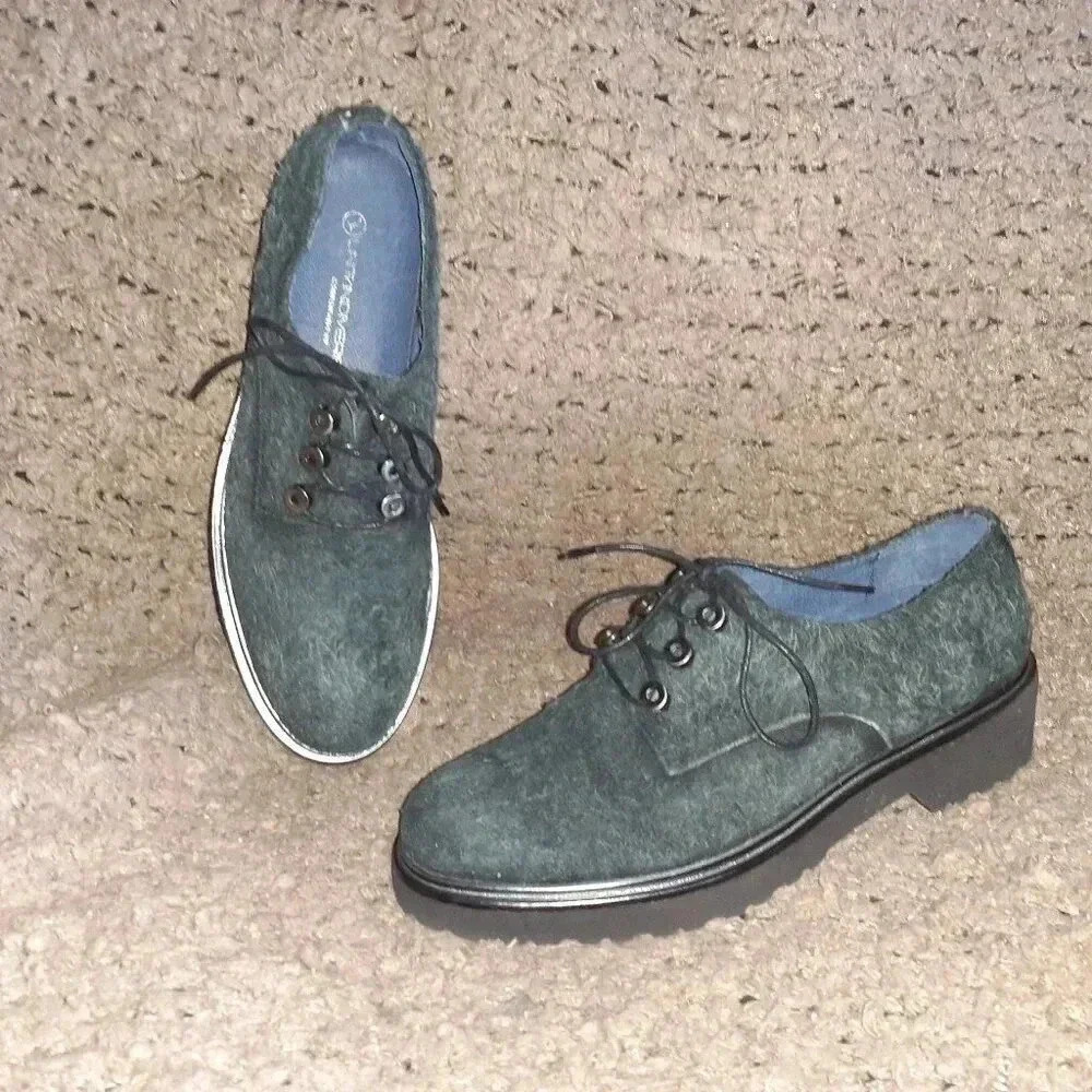UNITY IN DIVERSITY-Black Hairy Suede-Silver Grommet Eyelets-Oxfords-Sz 37-NM